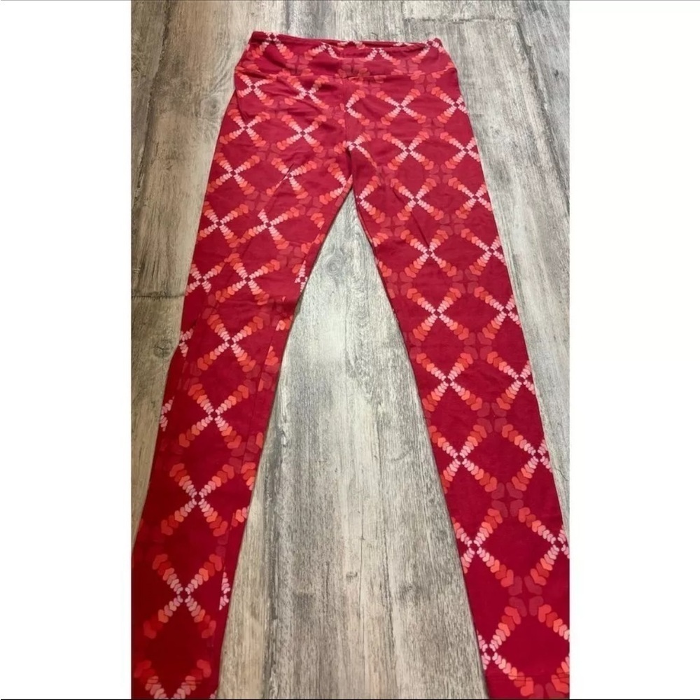 LuLaRoe Women’s One Size Heart Patterned Leggings Pink Red Soft Stretchy Casual - Picture 1 of 2